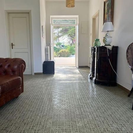 Villa Bouganville 2 אוסטוני מראה חיצוני תמונה